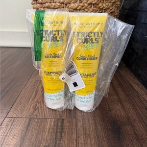 Marc Anthony Strictly Curls Triple Blend Shampoo & conditioner 8.4oz each